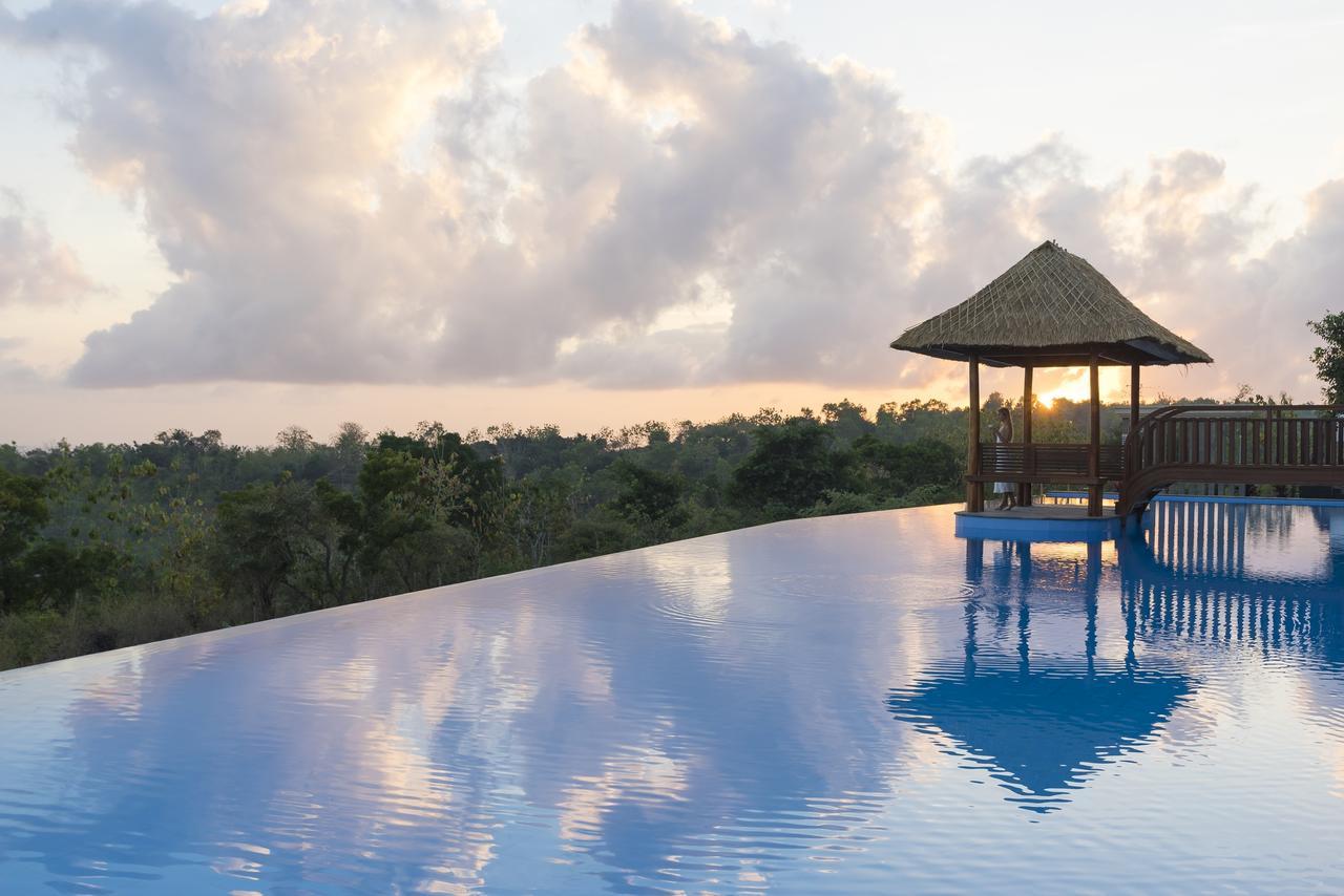 Semabu Hills Hotel Nusa Penida Toyapakeh Exterior foto